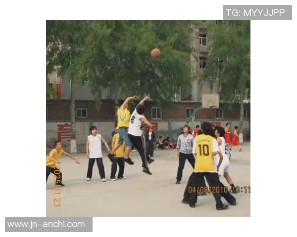 一大堆篮球的背后故事与热爱运动的青春记忆